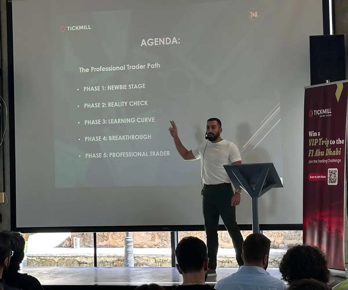 Andrew presenting at Signal 2025